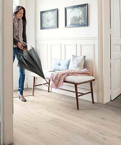 Quick-Step Impressive Ultra Soft Oak Light Laminate Flooring im1854