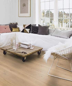 Boen Animoso Oak Plank Live Pure Lacquer Brushed 4 Bevel 209mm