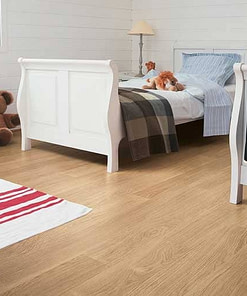 Quick-Step Eligna White Varnished Oak Laminate Flooring
