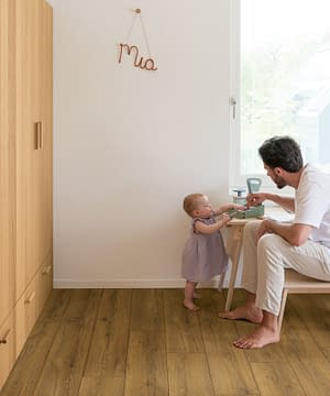 Quick-Step Classic Cocoa Brown Oak Laminate Flooring CLM5793