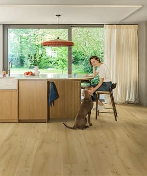 Quick-Step Impressive Almond Oak Laminate Flooring IM8255