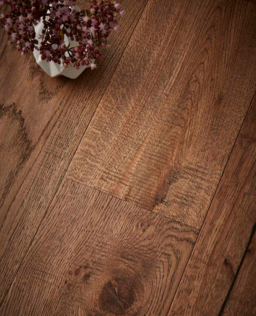 Contemporary Wyndham Hand Scraped Engineered Oak Flooring Natural Oiled