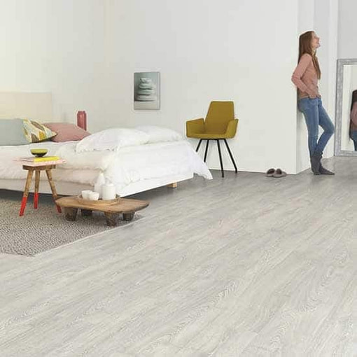 Quick-Step Impressive Ultra Patina Classic Oak Grey Laminate Flooring