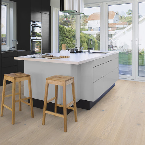 Boen Chaletino Oak Pale White Canyon Brushed Live Pure Lacquer 300mm
