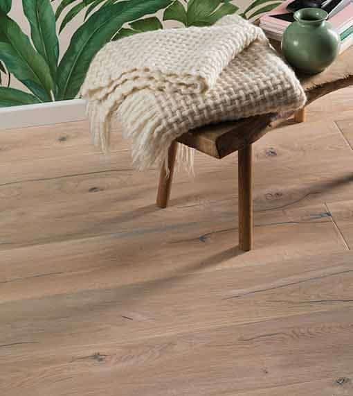 Boen Handcrafted Oak Vintage White Deep Brushed Live Natural Oil 209mm